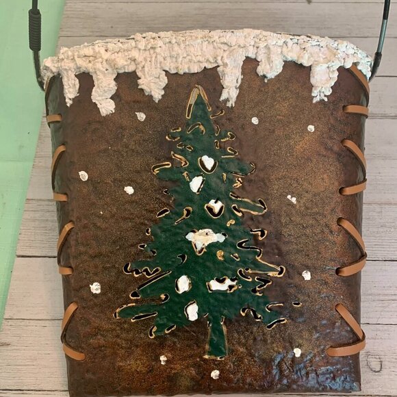 Vintage Rustic Christmas Metal Wall Door Hanging Basket XMAS Tree Snow Leather - Picture 6 of 16